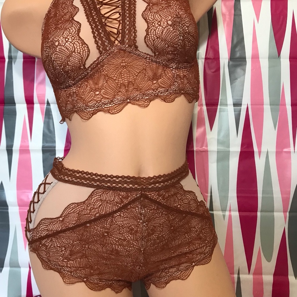 Victoria’s Secret High Neck Bralette & Shortie Set - Picture 3 of 5